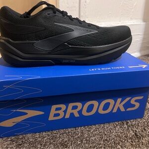 Brooks Ghost Max 3